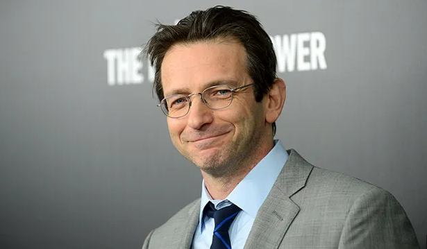 Dan Futterman Age, Career, Family, Net Worth, Height Bio/Wiki 2024.